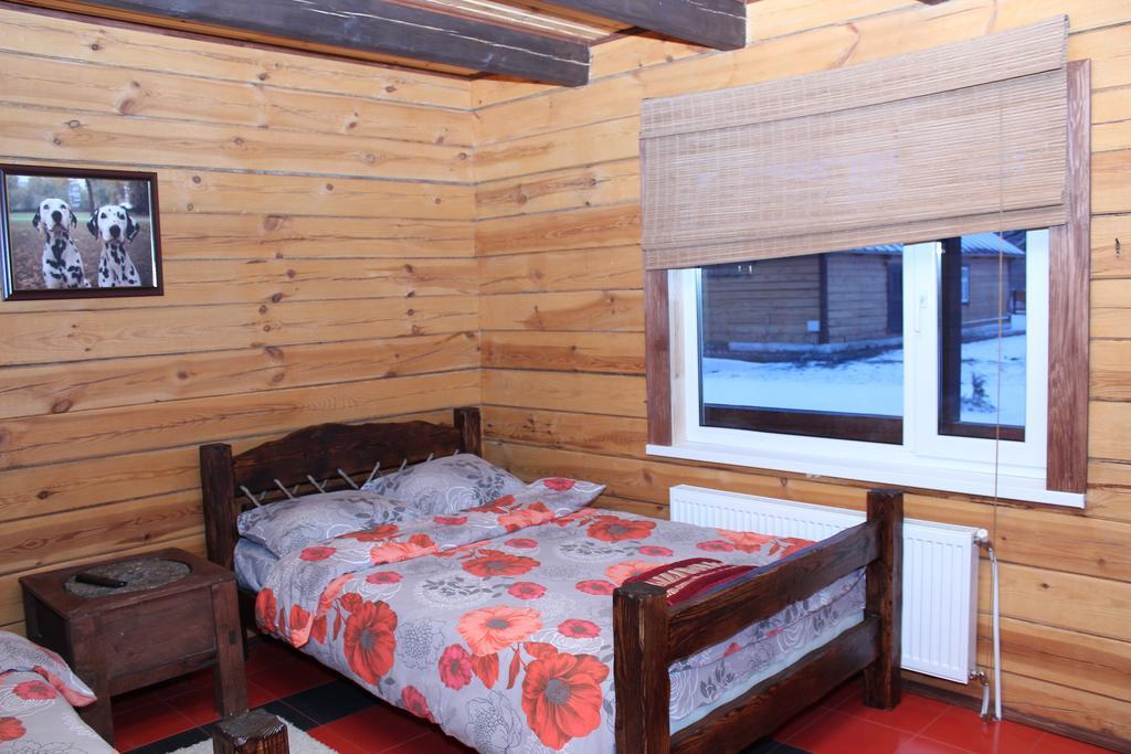 Hotel Usadba Kupalinka Ostrovo Zimmer foto